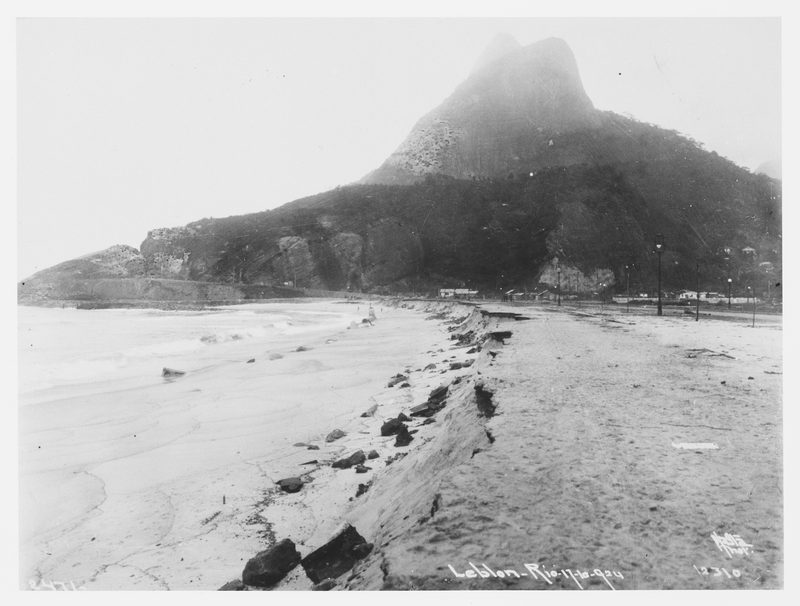 Leblon beach with the Dois Irmãos behind it