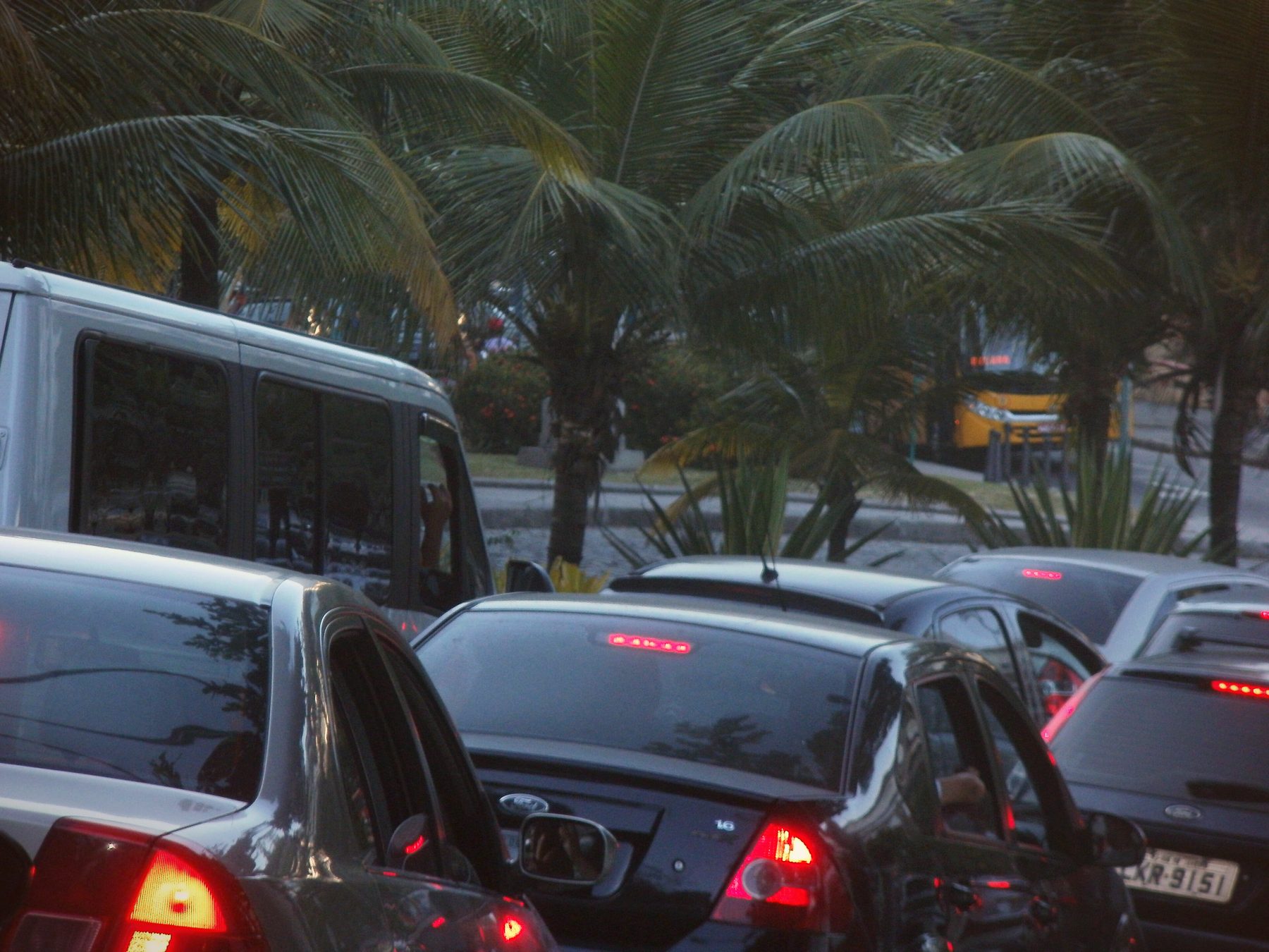Küstenstraße Avenida Niemeyer unterhalb von Vidigal