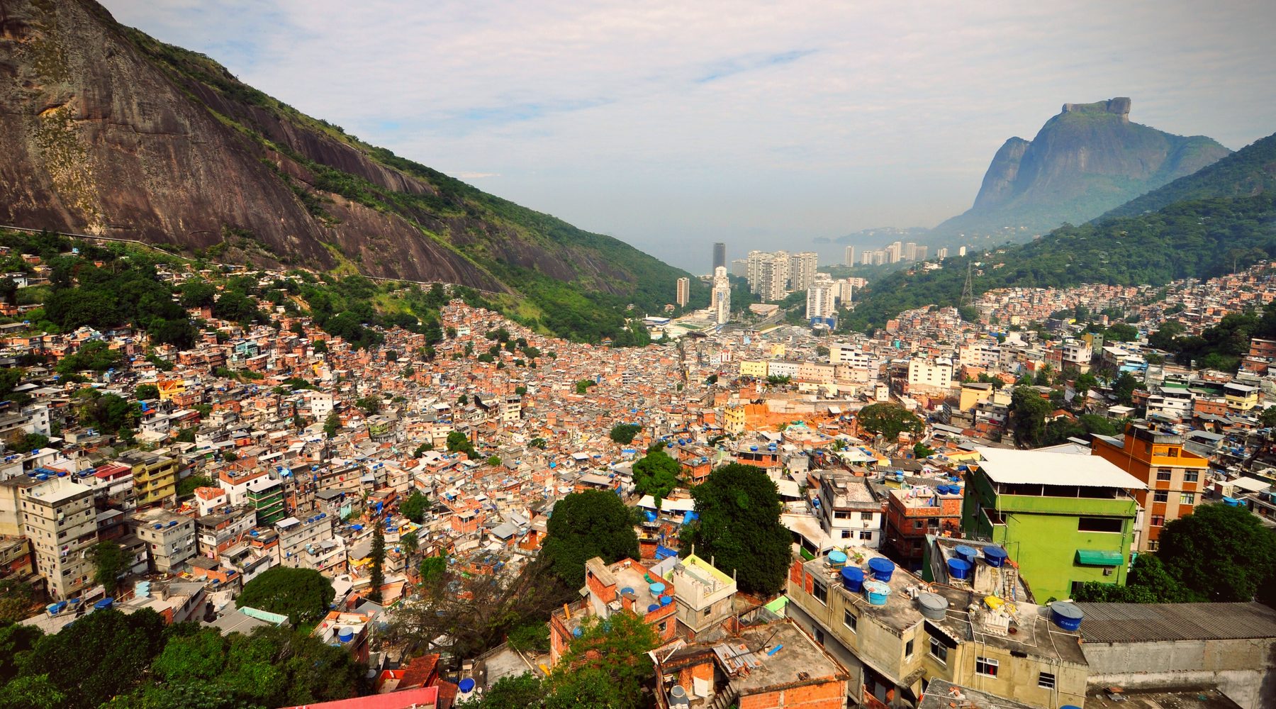Favela Rocinha aus erhöhter Perspektive